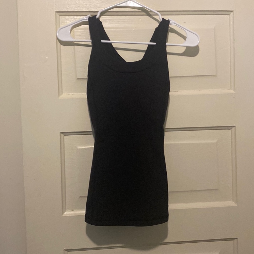 Lululemon tank with built in bra